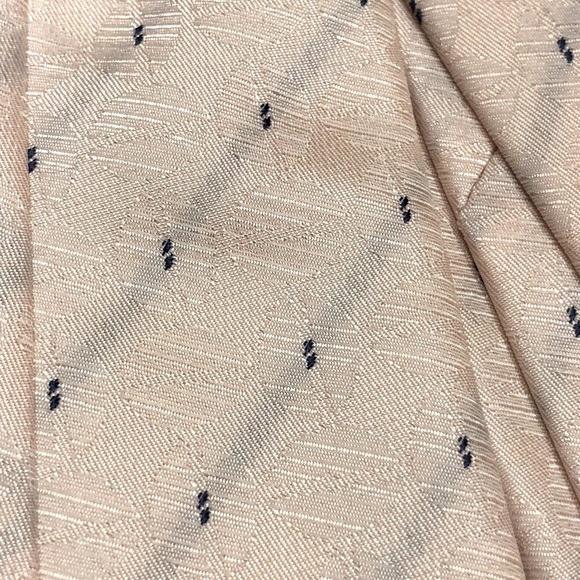 Louis Vuitton Tie/ Blush - Picture 4 of 11